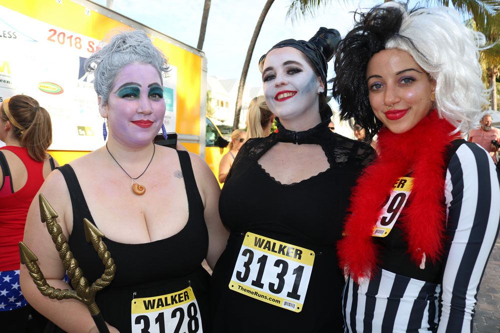 Heroes and Villains 5K 2018 photo - Duval Street, Key West